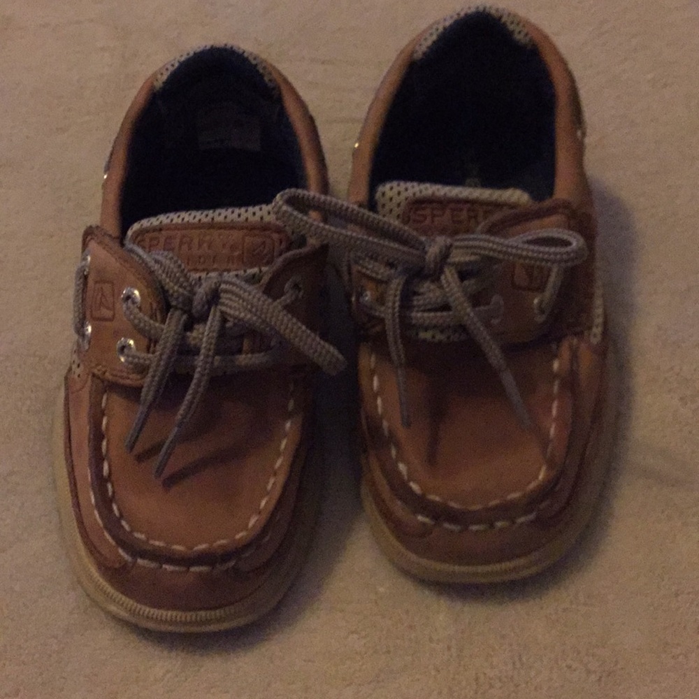 Boys Sperry Boat Shoes size 7